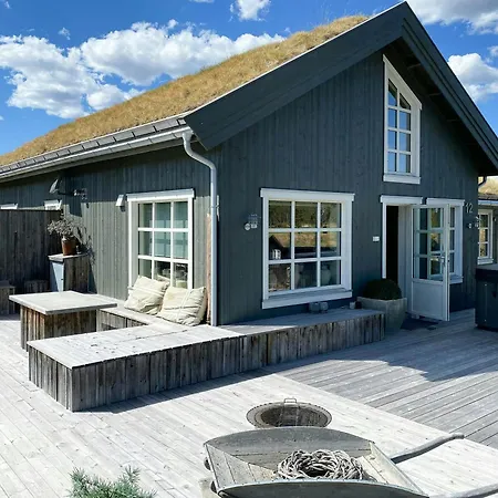 Modern Mountain Near Nesfjellet Golf Course Nesbyen